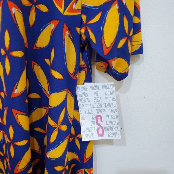 Lula Roe Women’s Top Sz Small - Picture 2 of 5